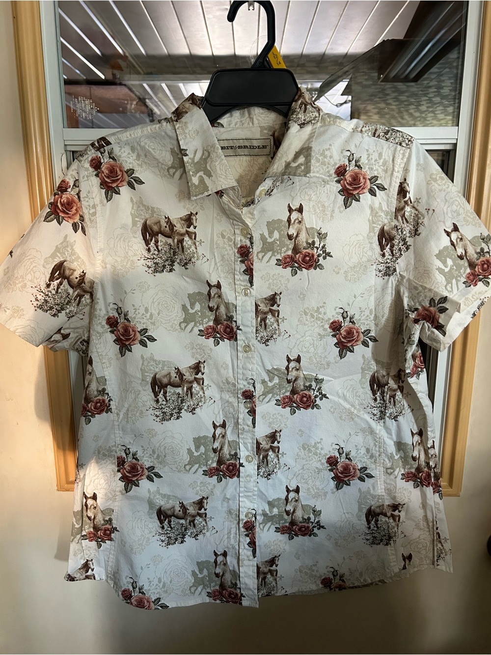 Bit & Bridle White Button-Front Shirt with Brown Horse & Rose Print